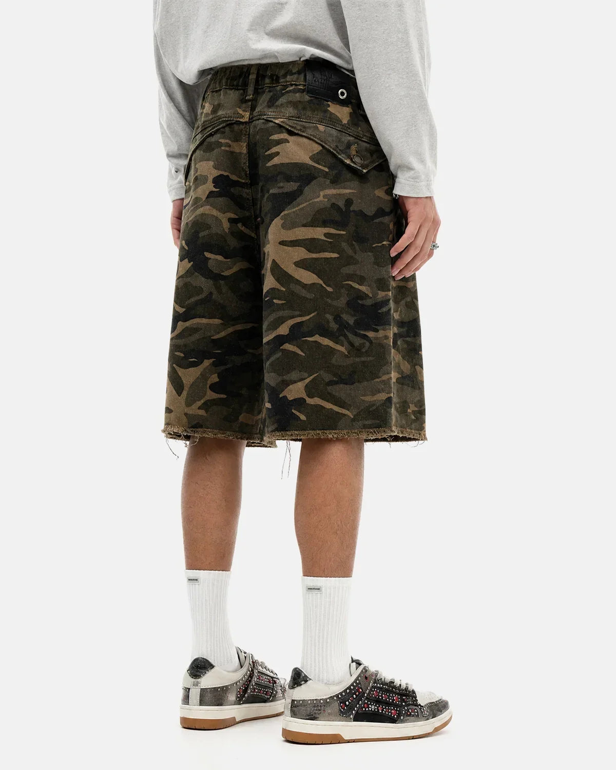 Frayed Hem Camo Knee-Length Shorts | Flation Streetwear