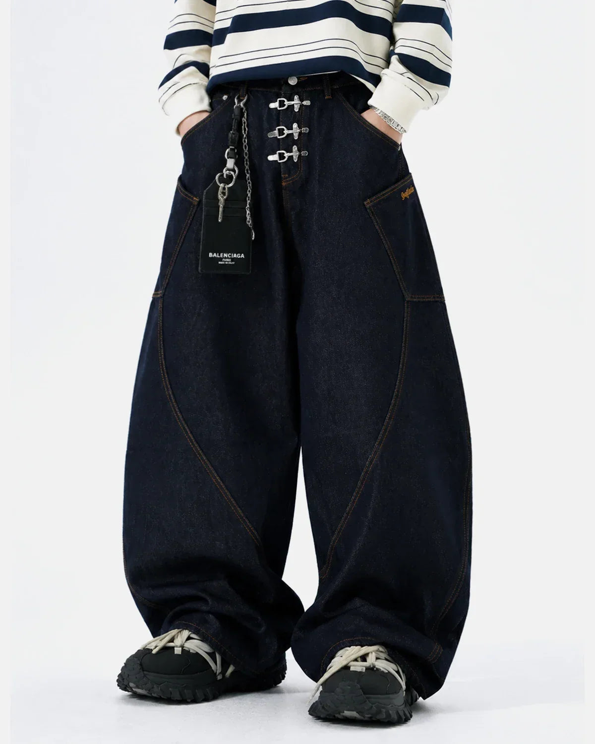 Metal Clasp Raw Barrel Jeans | Flation Streetwear
