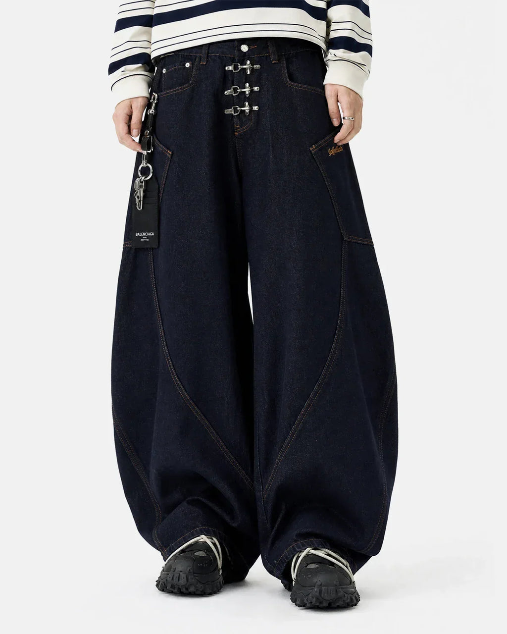 Metal Clasp Raw Barrel Jeans | Flation Streetwear