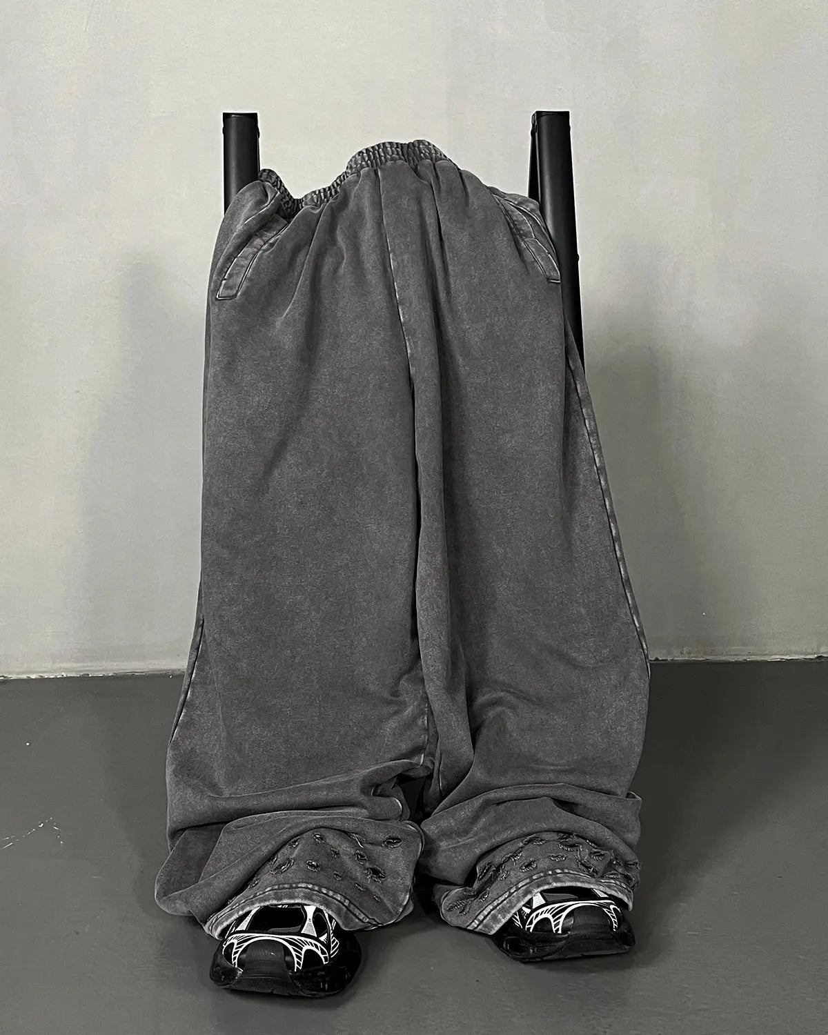Ripped Acid Wash Sweatpant | Flation Streetwear