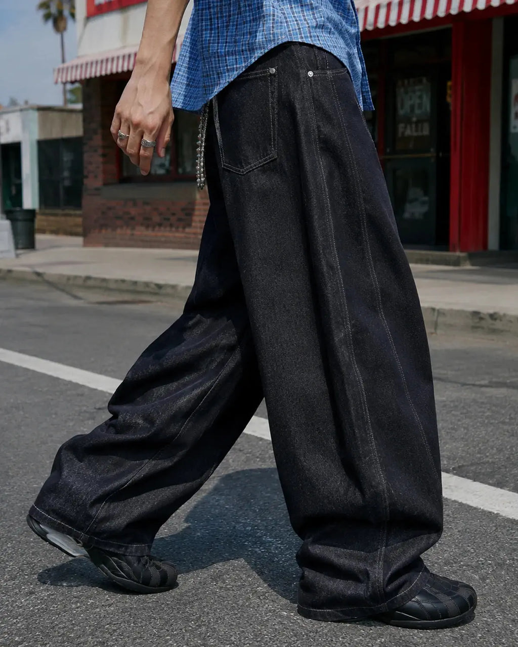 Flation Raw Color Barrel Baggy Jeans
