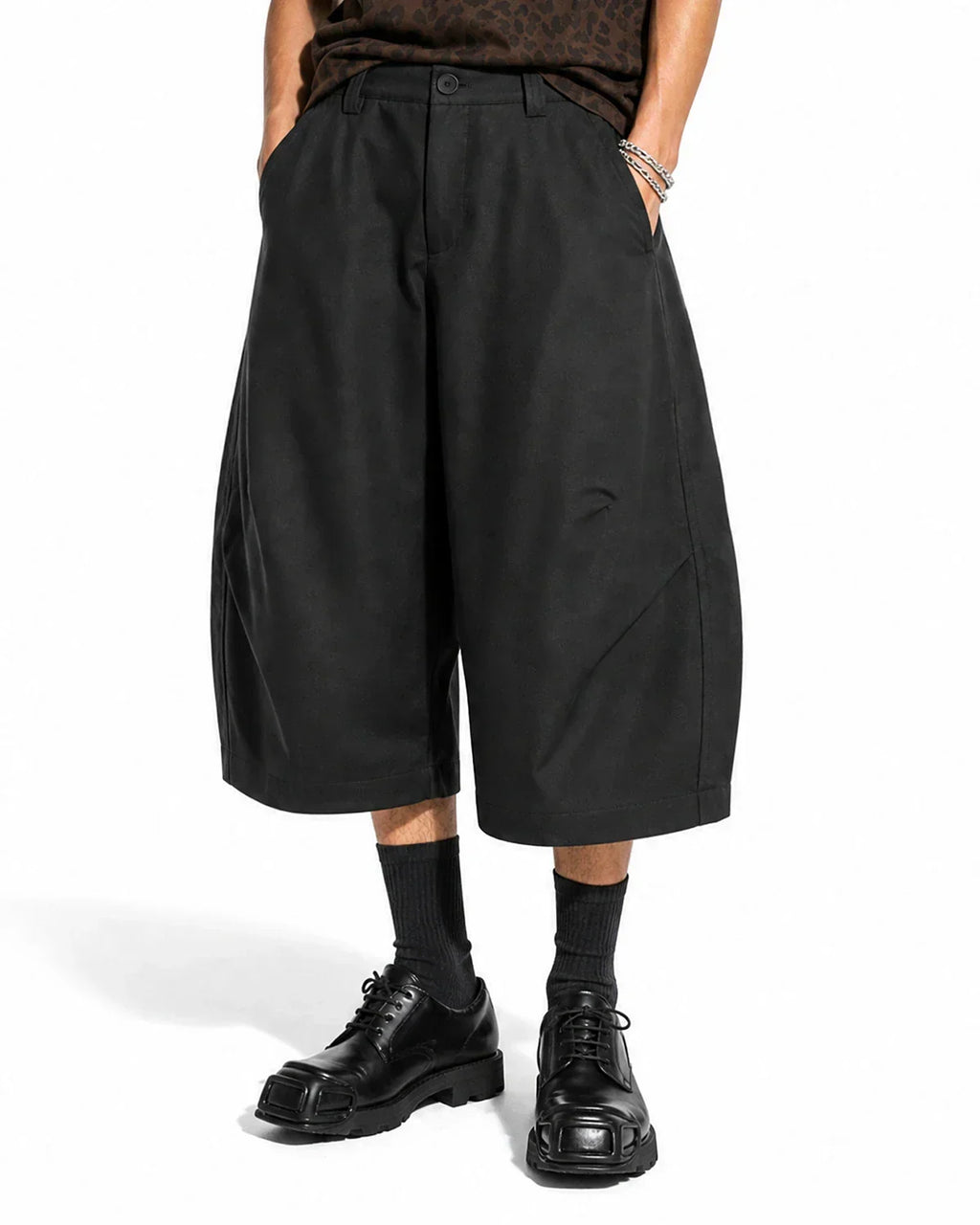 Pleated Barrel Tailored Bermuda Shorts | Flation Streetwear